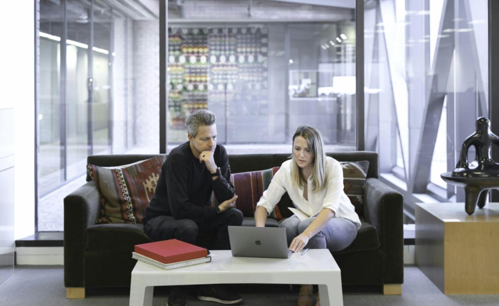 Espace de formation moderne pour l'apprentissage de la gestion financière